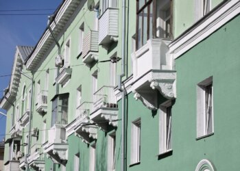 Жилым домам на Богдана Хмельницкого возвращают исторический облик