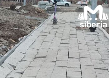 В новосибирском «Бугаков парке» начался ремонт разрушенной плитки