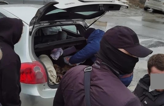 Новосибирца осудили на 4,5 года за контрабанду тестостерона