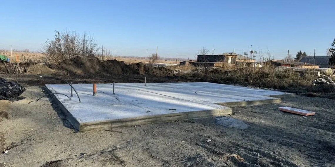 «Замерзшие стройки» и многомиллионные долги: о новой социальной беде России