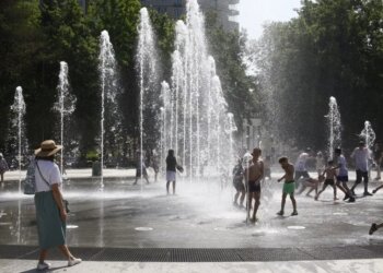 Фонтан в Центральном парке Новосибирска откроют к майским праздникам