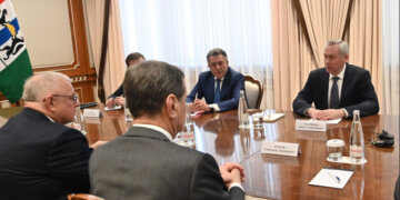 Андрей Травников обсудил с депутатами Госдумы планы совместной работы по развитию региона