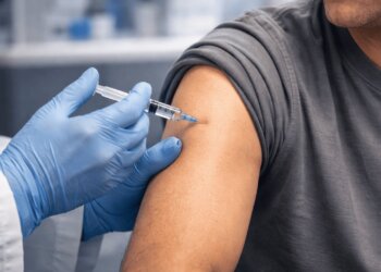 Первому пациенту ввели российскую онковакцину «Онкопепт»