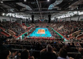 Новосибирский «Локомотив» вышел в полуфинал чемпионата России