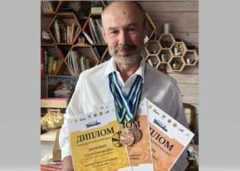 Медовый триумф: новосибирские пчеловоды стали лучшими в России