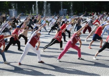 Новосибирцев позвали на «чемпионскую» зарядку в Центральный парк