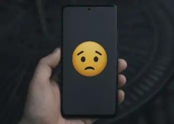 Пенсионерка из Новосибирска раскрыла новую схему мошенничества в мессенджере МАХ