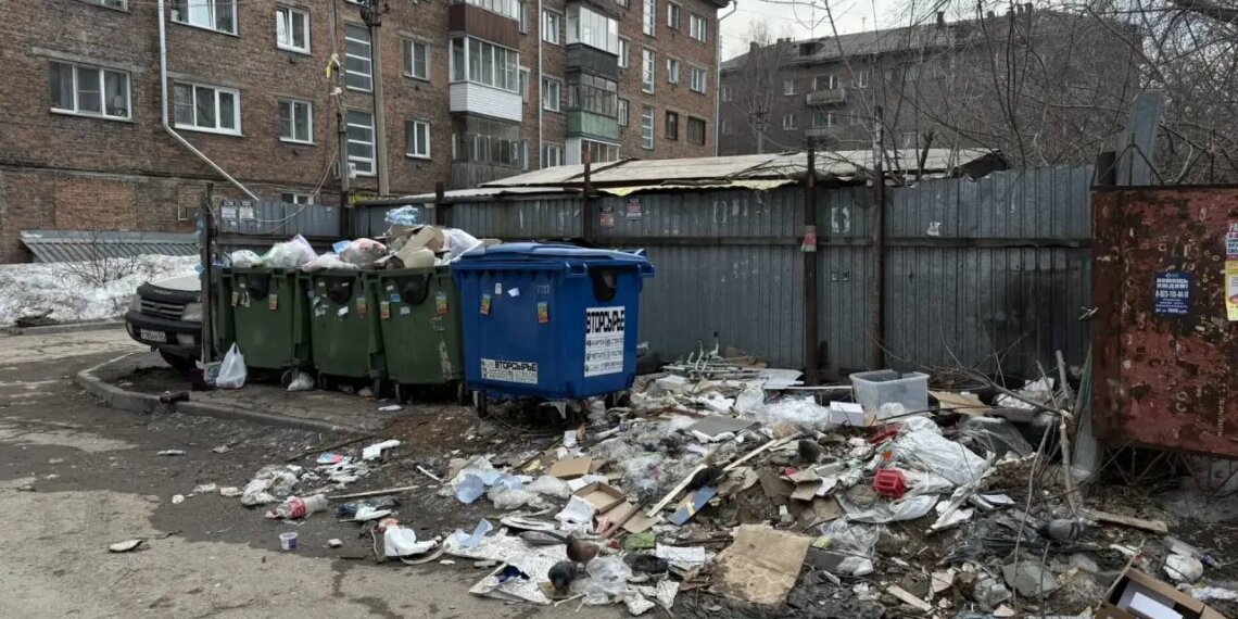 Прокуратура требует навести порядок с мусором в Новосибирске