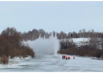 Лёд взрывают, вода поднимается: что происходит с паводком под Новосибирском