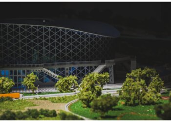 Заброшенный участок превратят в сквер имени Артемьева: в Новосибирске продолжают благоустройство территории у «Аэропорта»