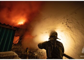 91 рейд: как в Новосибирске борются с огнём в частном секторе