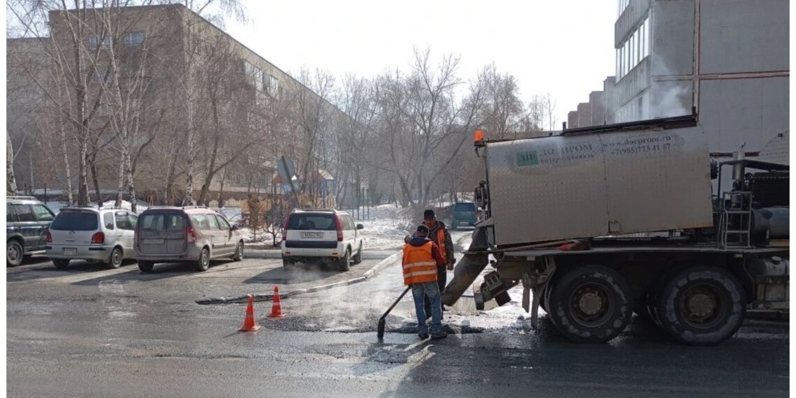 В двух районах Новосибирска ограничат движение ради ремонта теплотрасс