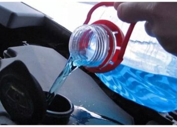 Опасную «незамерзайку» с метанолом нашли в продаже в Новосибирске