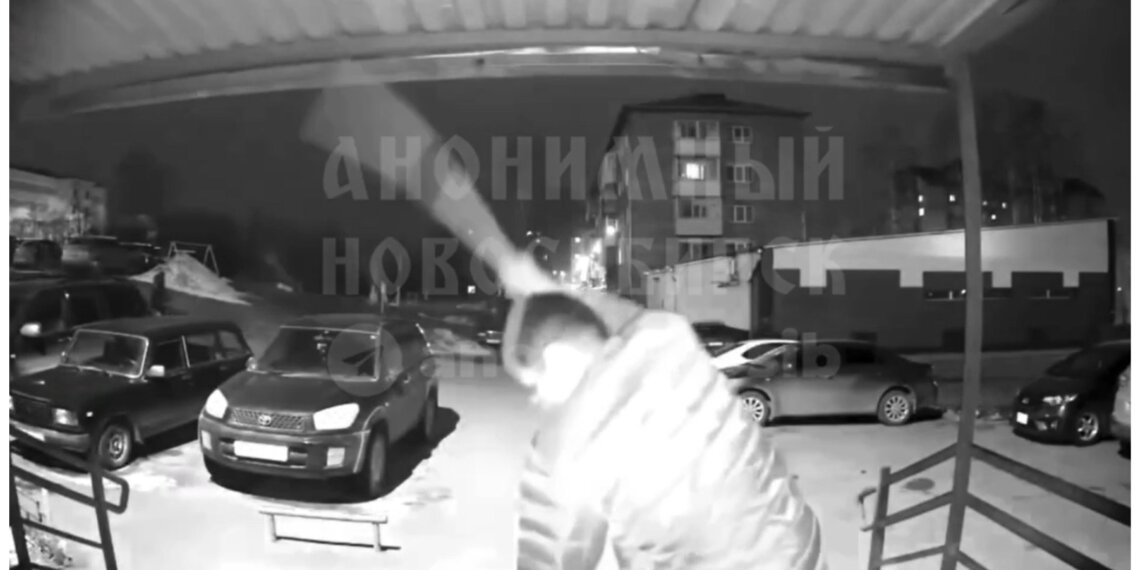 В Ачинске мужчина избил школьника железной ложкой для обуви