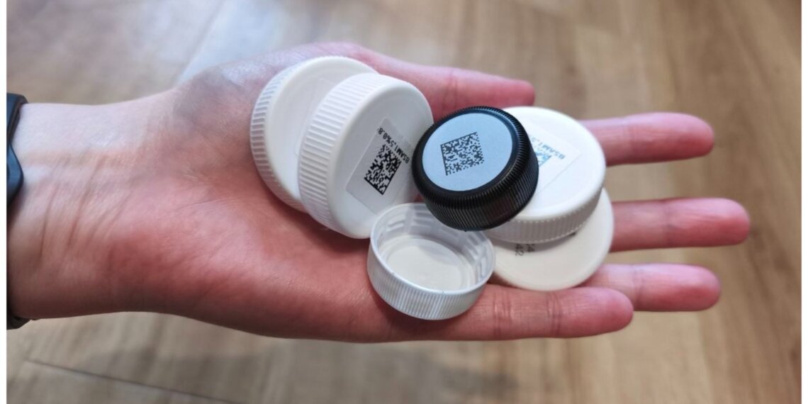 Новосибирцев зовут обменять крышечки и банки на мороженое в Центральном парке