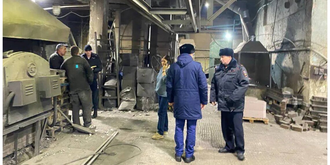 Директора бердского предприятия будут судить после травмирования рабочего в цеху