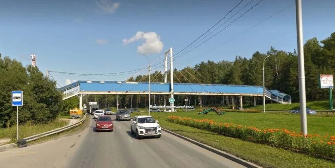 В Новосибирске готовится ремонт пешеходного моста у остановки «Обское море»