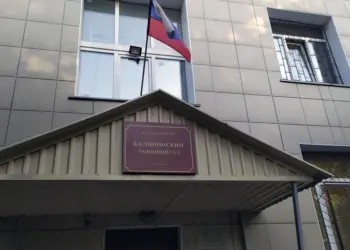 Трое новосибирцев предстанут перед судом за нападение на полицейских