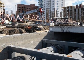 Более 10 км новых теплосетей построят для растущих микрорайонов Новосибирска