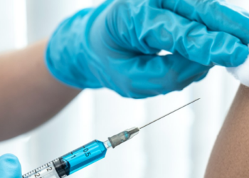 В Новосибирской области планируют вакцинировать более 318 тысяч человек от клещевого энцефалита