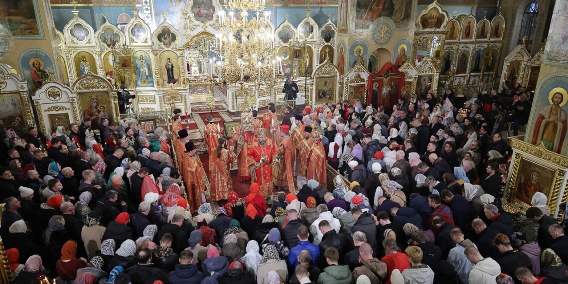 Пасхальные богослужения прошли в Вознесенском кафедральном соборе