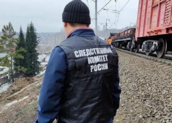 СКР проводит проверку из-за размыва насыпи на железной дороге в Новосибирской области