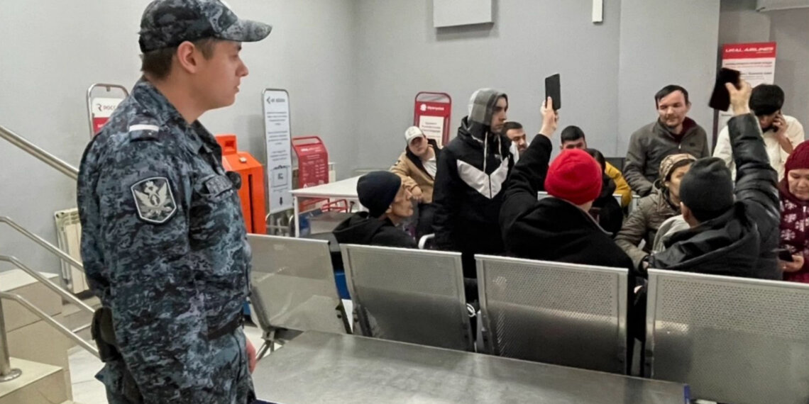 За первый квартал 2026 года из Новосибирской области выдворили 707 иностранцев