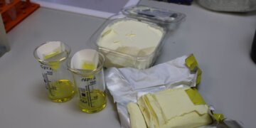 Новосибирское сливочное масло признали некачественным: в нём нашли растительные жиры