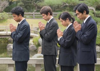 Японцев призвали самой вежливой нацией в мире
