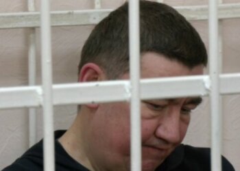 Имущество на 100 млн рублей изъяли у экс-директора САХ