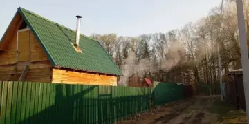 Дачникам в Новосибирской области грозит штраф за неправильную установку туалета