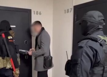 Пятерых новосибирцев задержали за хищение 52 млн по «Пушкинской карте»
