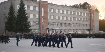 Суд обязал подрядчика вернуть 103 млн рублей за невыполненный ремонт казармы НВВКУ