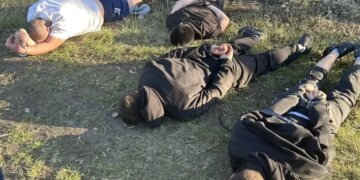 Трое новосибирцев пытались похитить у пенсионера 4,5 млн рублей