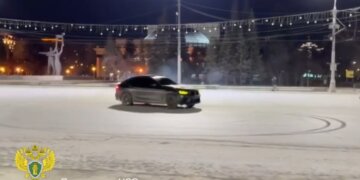 В Новосибирске завершено расследование уголовного дела о дрифте на автомобиле без номеров