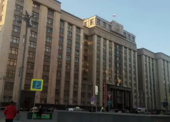 «Нам указывают, как жить, как выглядеть, когда рожать»: в Госдуме запустили кампанию против унижения женщин