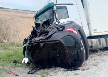 В Новосибирской области произошло трагическое ДТП с двумя погибшими