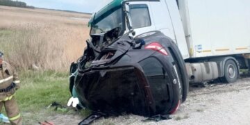 В Новосибирской области произошло трагическое ДТП с двумя погибшими
