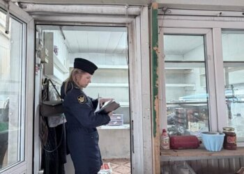 Овощной павильон на новосибирском рынке «Регион» закрыт из-за антисанитарии