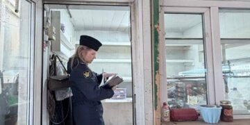 Овощной павильон на новосибирском рынке «Регион» закрыт из-за антисанитарии