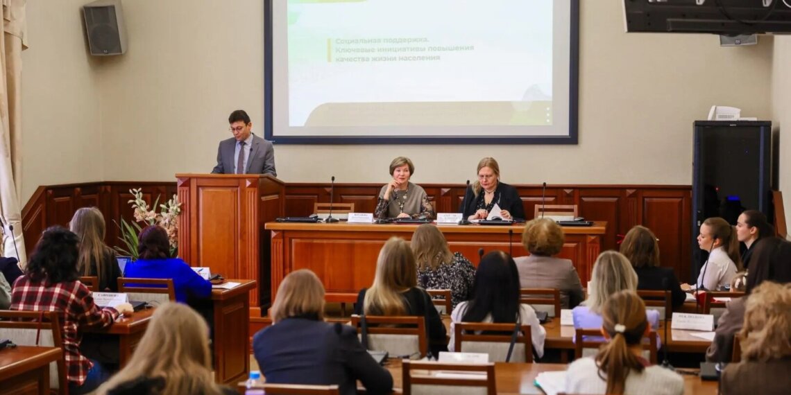 Коллаборация вместо конкуренции: как департамент социальной политики меняет подход к работе с НКО