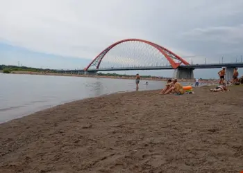 Новосибирцев могут оштрафовать за фото в купальниках на аватарках