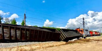 Машинист предстанет перед судом за аварию с тепловозом в НСО