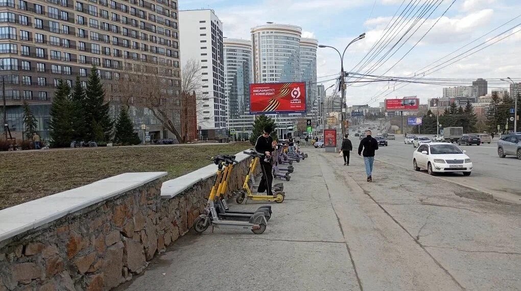 В Новосибирске начали ремонтировать одну из важнейших городских магистралей