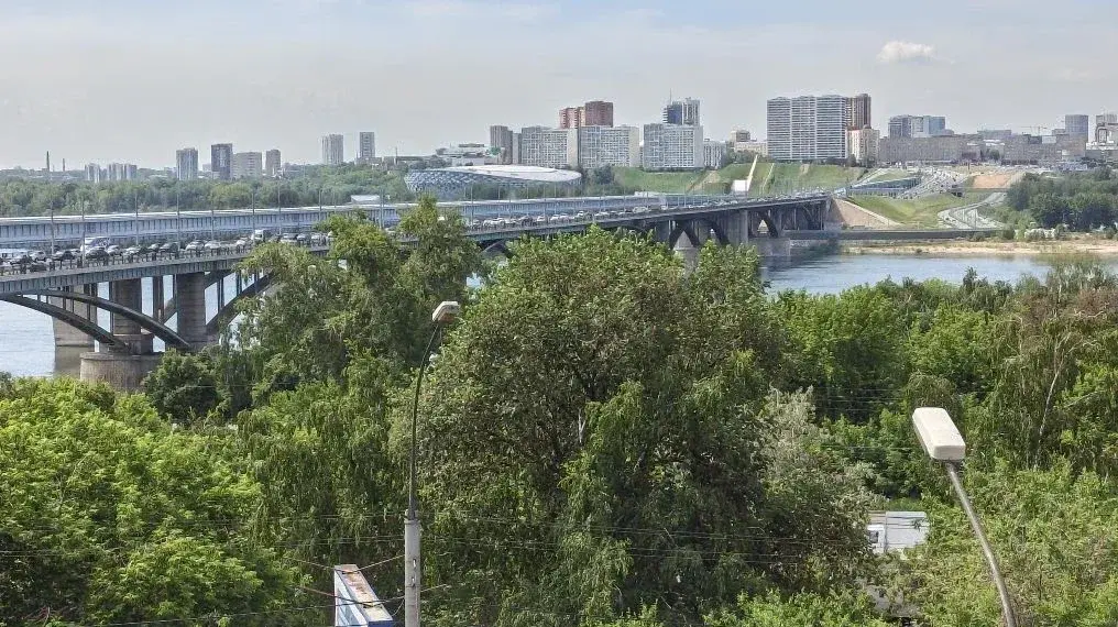 Предупреждение о сильной жаре в Новосибирске продлили до 24 июня