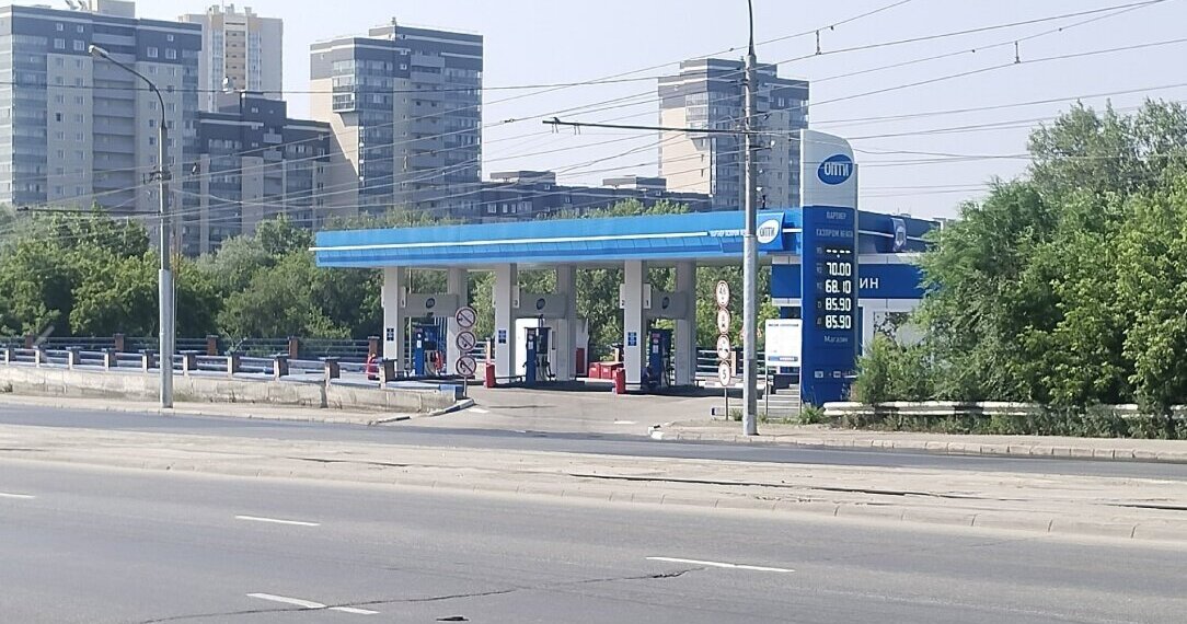 В Новосибирской области некоторые АЗС временно ограничили продажу топлива частным лицам