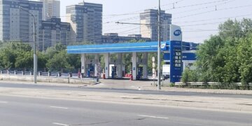 В Новосибирской области некоторые АЗС временно ограничили продажу топлива частным лицам