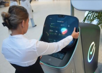 Умные банкоматы, умеющие измерять пульс и давление, устанавливает Сбер в городах Сибири