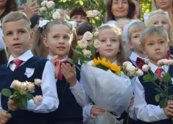Буквы разные писать: 17 тысяч будущих первоклассников уже записаны в новосибирские школы