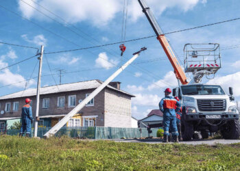 «Россети Новосибирск» обновили более 400 опор ЛЭП в 2026 году